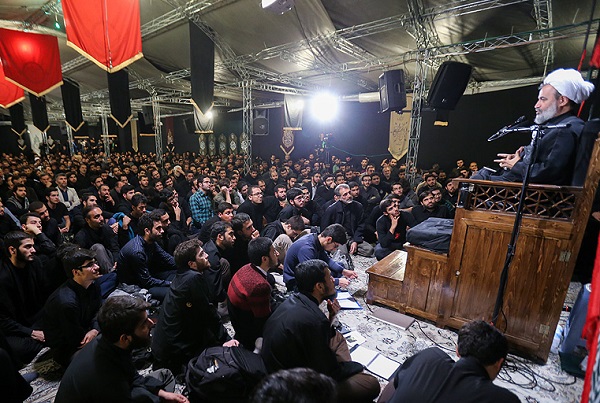زاویه دید (2) | در همۀ انتقالِ پیام‌ها دعوا سر «نگاه» است / یکی از کارهای مهم ابلیس، تغییر نگاه آدم‌هاست